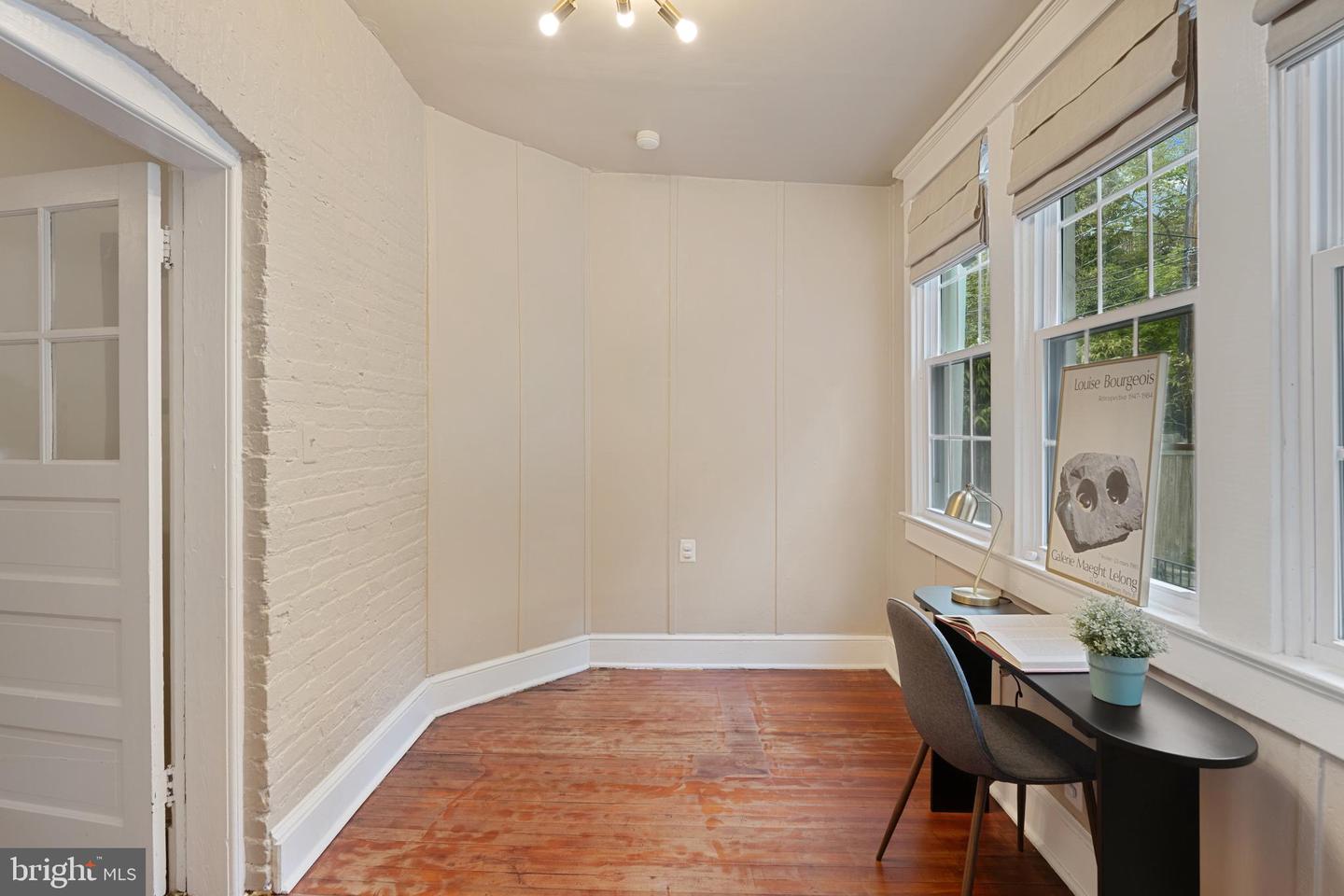 2009 37TH ST NW, WASHINGTON, District Of Columbia 20007, 2 Bedrooms Bedrooms, 7 Rooms Rooms,1 BathroomBathrooms,Residential,For sale,2009 37TH ST NW,DCDC2205938 MLS # DCDC2205938