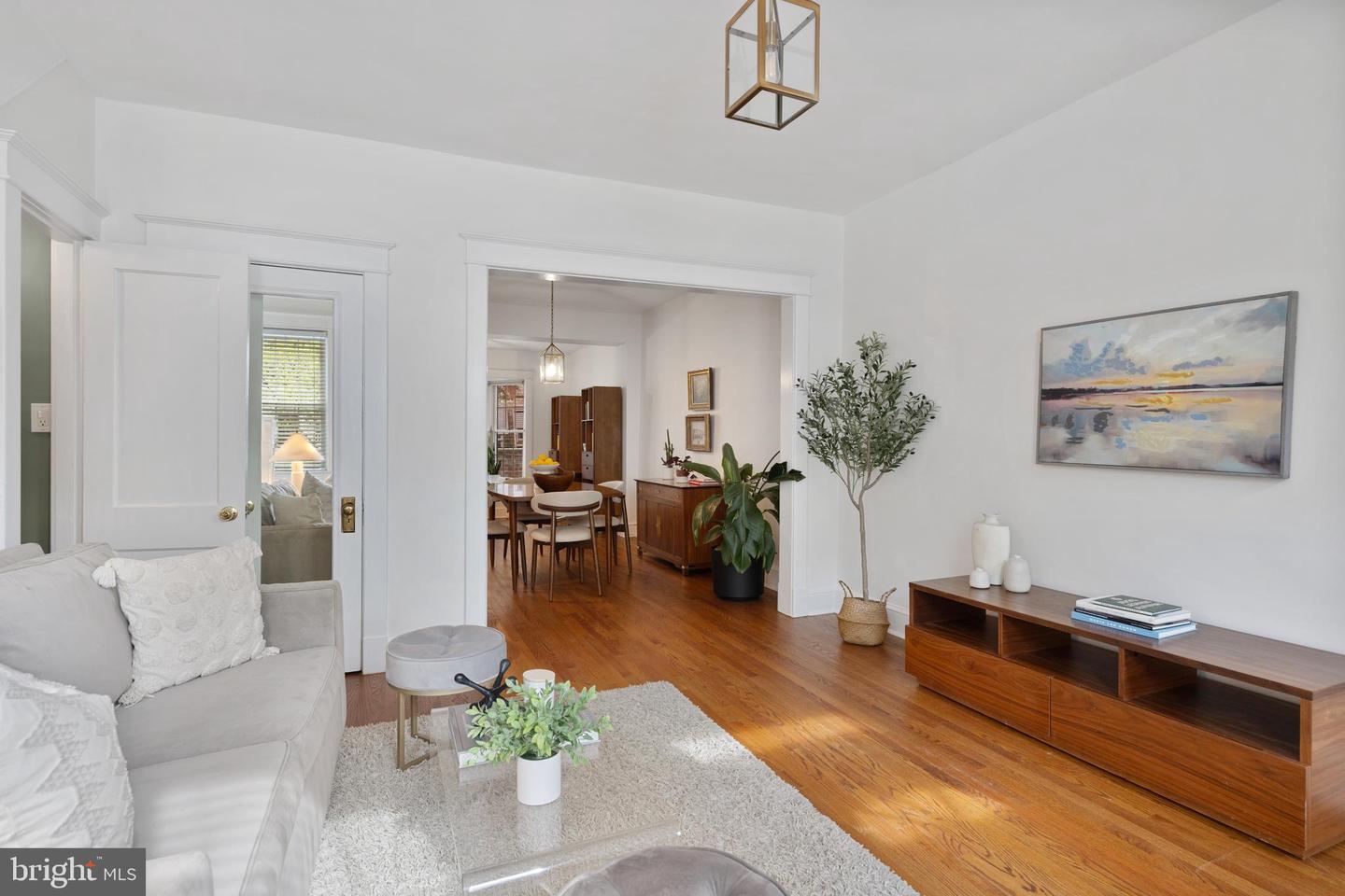 2009 37TH ST NW, WASHINGTON, District Of Columbia 20007, 2 Bedrooms Bedrooms, 7 Rooms Rooms,1 BathroomBathrooms,Residential,For sale,2009 37TH ST NW,DCDC2205938 MLS # DCDC2205938
