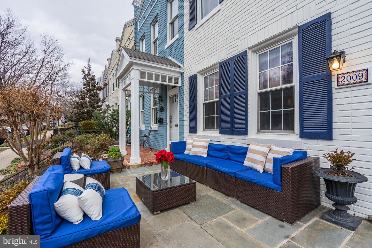 2009 37TH ST NW, WASHINGTON, District Of Columbia 20007, 2 Bedrooms Bedrooms, 7 Rooms Rooms,1 BathroomBathrooms,Residential,For sale,2009 37TH ST NW,DCDC2205938 MLS # DCDC2205938