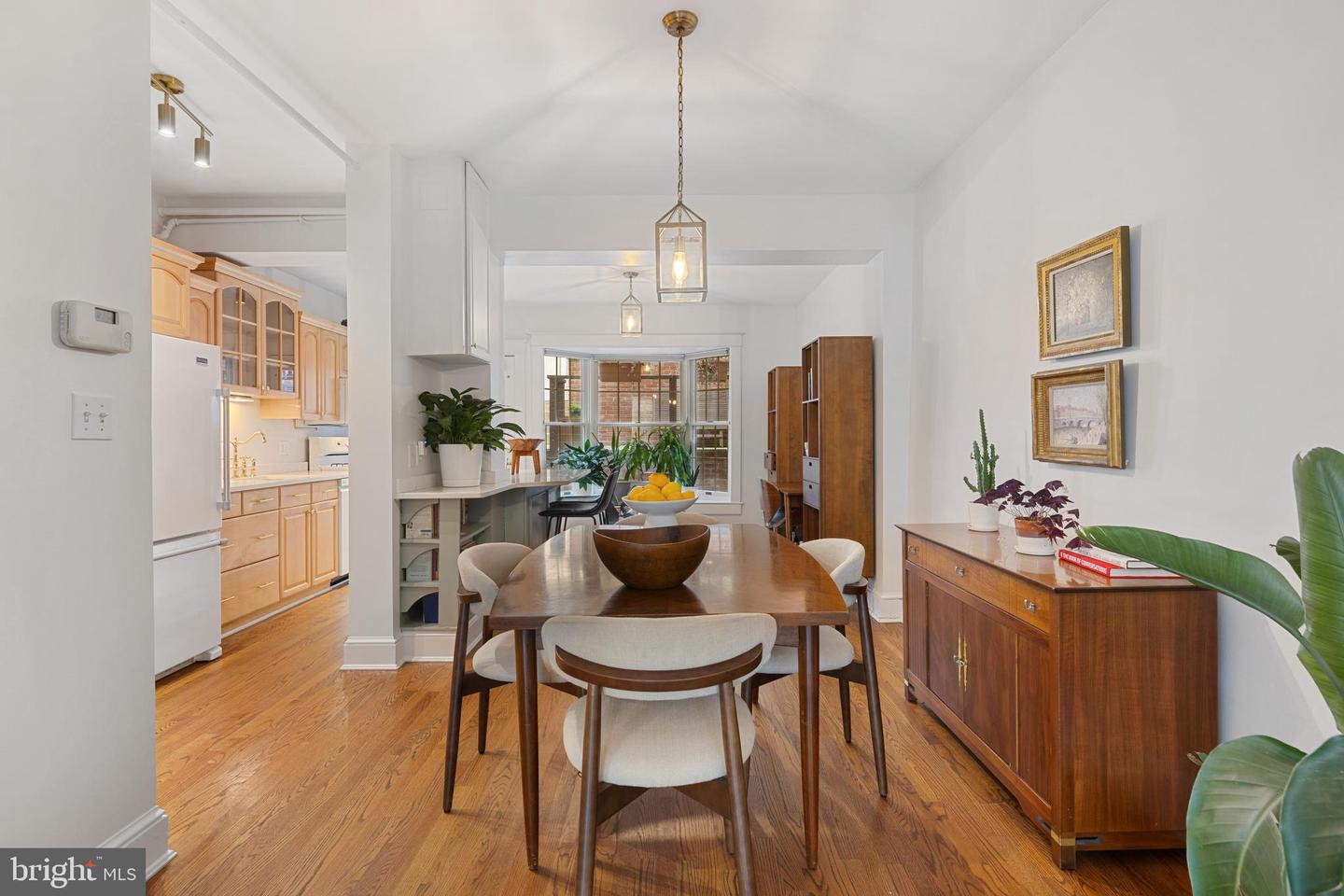 2009 37TH ST NW, WASHINGTON, District Of Columbia 20007, 2 Bedrooms Bedrooms, 7 Rooms Rooms,1 BathroomBathrooms,Residential,For sale,2009 37TH ST NW,DCDC2205938 MLS # DCDC2205938