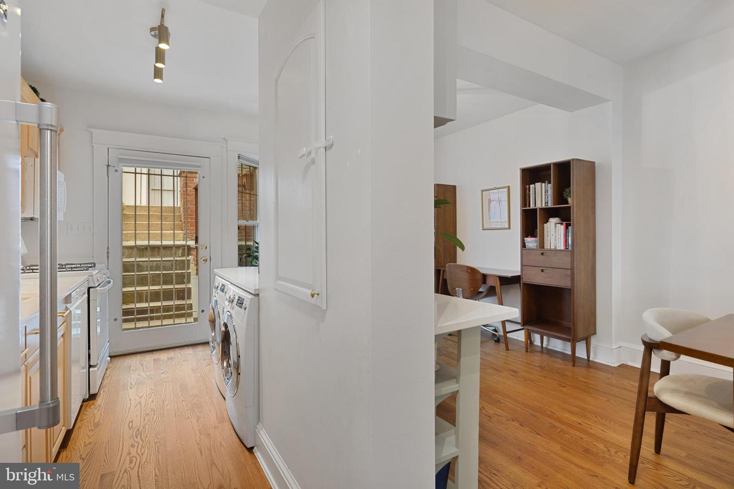 2009 37TH ST NW, WASHINGTON, District Of Columbia 20007, 2 Bedrooms Bedrooms, 7 Rooms Rooms,1 BathroomBathrooms,Residential,For sale,2009 37TH ST NW,DCDC2205938 MLS # DCDC2205938