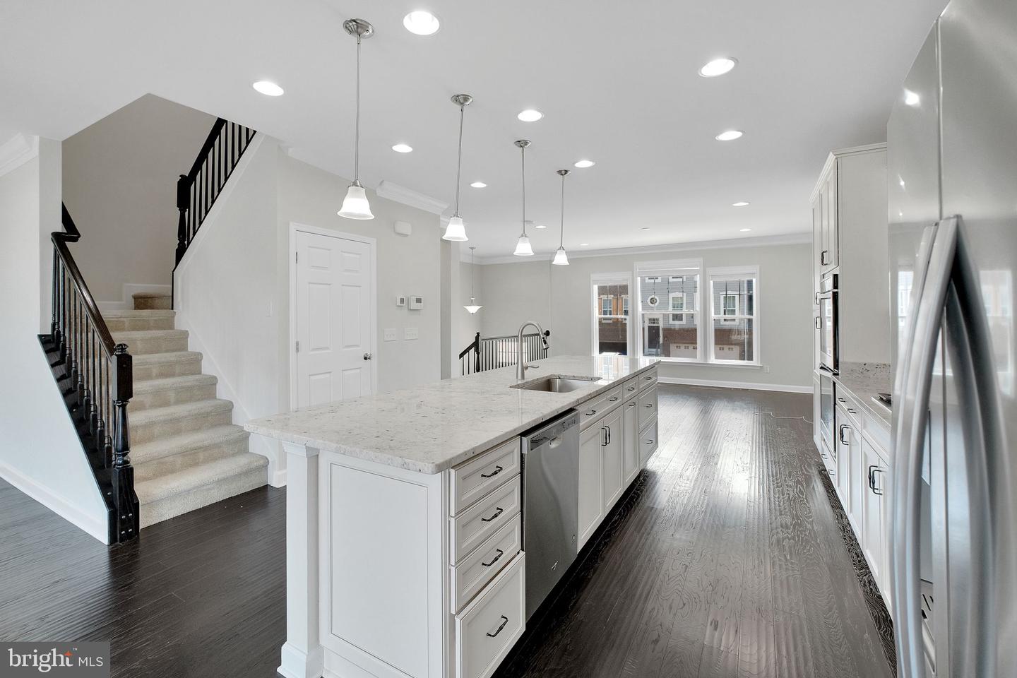 42510 OAK PARK SQ, ASHBURN, Virginia 20148, 3 Bedrooms Bedrooms, ,3 BathroomsBathrooms,Residential,For sale,42510 OAK PARK SQ,VALO2099646 MLS # VALO2099646