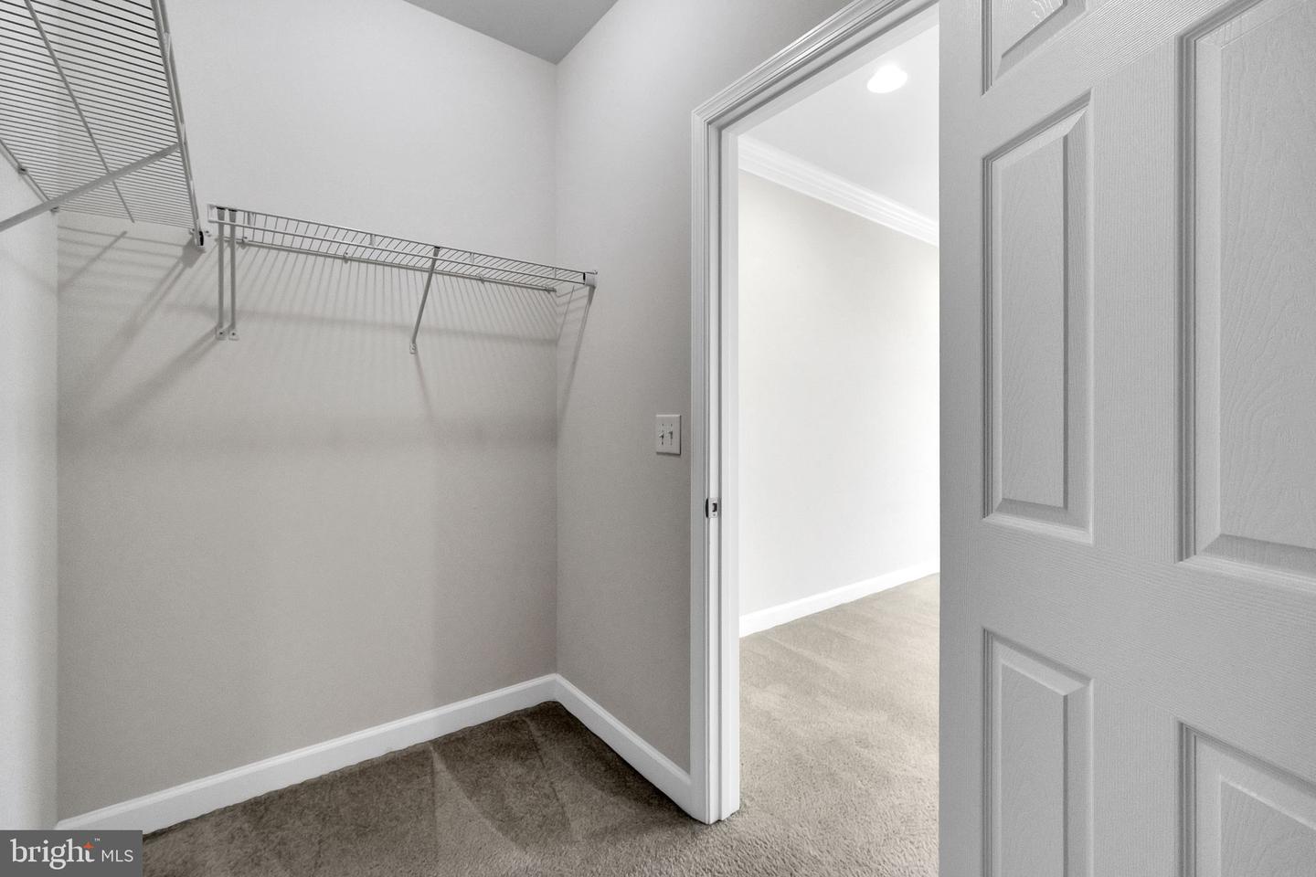 42510 OAK PARK SQ, ASHBURN, Virginia 20148, 3 Bedrooms Bedrooms, ,3 BathroomsBathrooms,Residential,For sale,42510 OAK PARK SQ,VALO2099646 MLS # VALO2099646