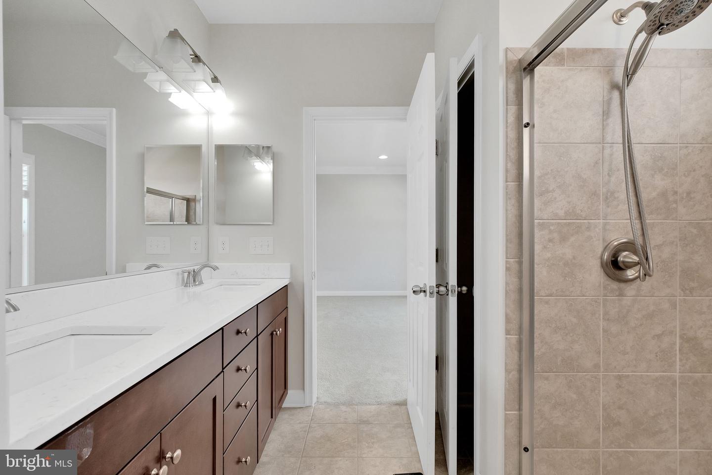42510 OAK PARK SQ, ASHBURN, Virginia 20148, 3 Bedrooms Bedrooms, ,3 BathroomsBathrooms,Residential,For sale,42510 OAK PARK SQ,VALO2099646 MLS # VALO2099646