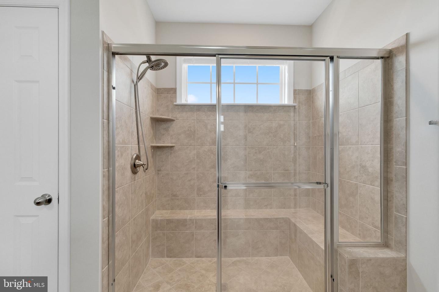 42510 OAK PARK SQ, ASHBURN, Virginia 20148, 3 Bedrooms Bedrooms, ,3 BathroomsBathrooms,Residential,For sale,42510 OAK PARK SQ,VALO2099646 MLS # VALO2099646