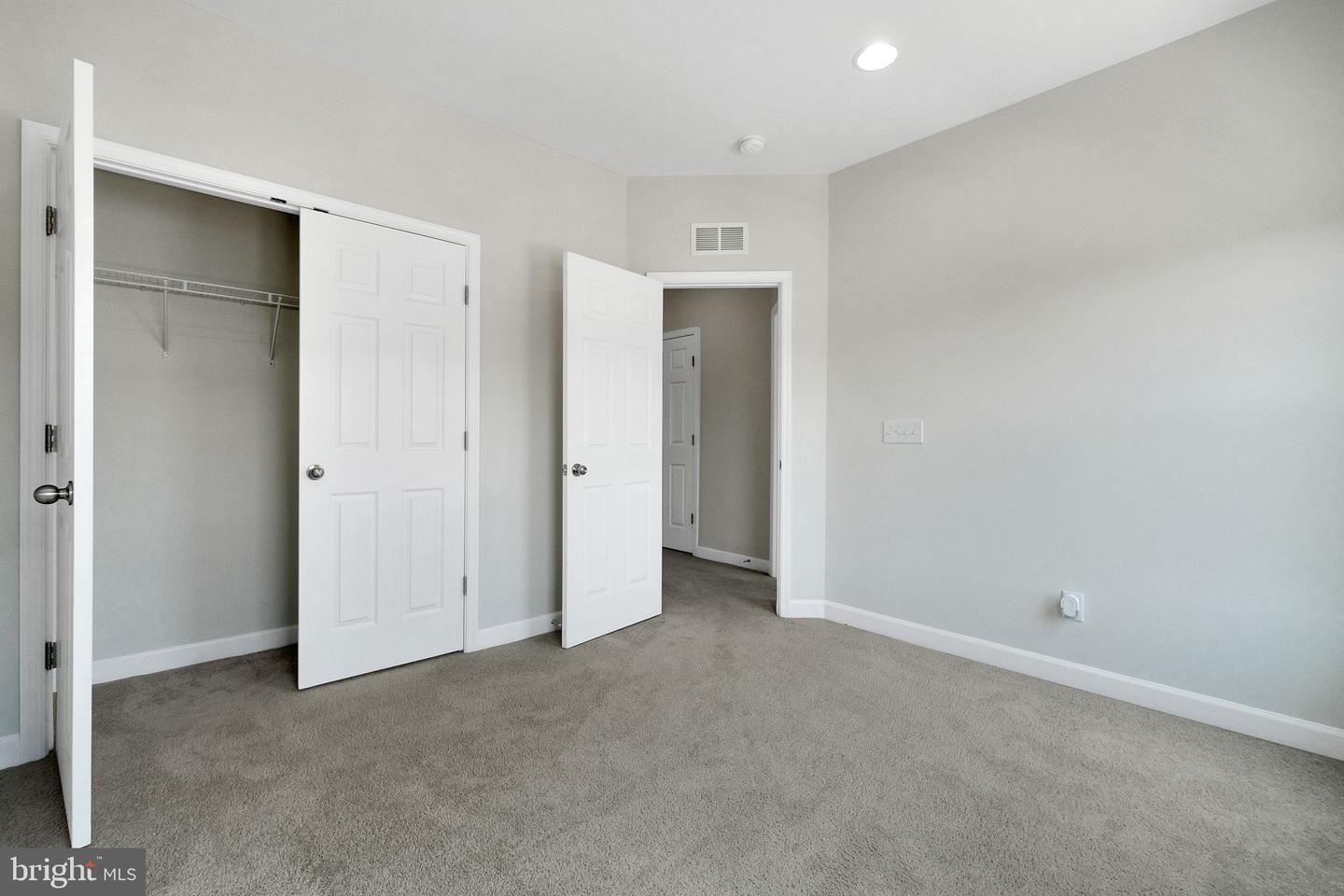 42510 OAK PARK SQ, ASHBURN, Virginia 20148, 3 Bedrooms Bedrooms, ,3 BathroomsBathrooms,Residential,For sale,42510 OAK PARK SQ,VALO2099646 MLS # VALO2099646