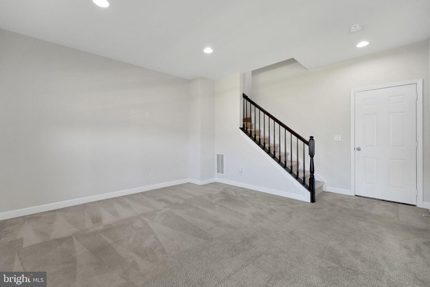 42510 OAK PARK SQ, ASHBURN, Virginia 20148, 3 Bedrooms Bedrooms, ,3 BathroomsBathrooms,Residential,For sale,42510 OAK PARK SQ,VALO2099646 MLS # VALO2099646