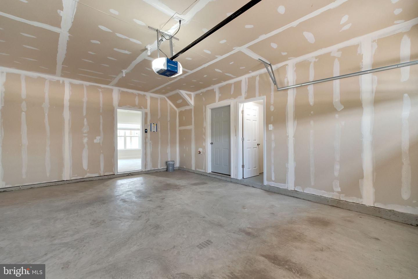 42510 OAK PARK SQ, ASHBURN, Virginia 20148, 3 Bedrooms Bedrooms, ,3 BathroomsBathrooms,Residential,For sale,42510 OAK PARK SQ,VALO2099646 MLS # VALO2099646