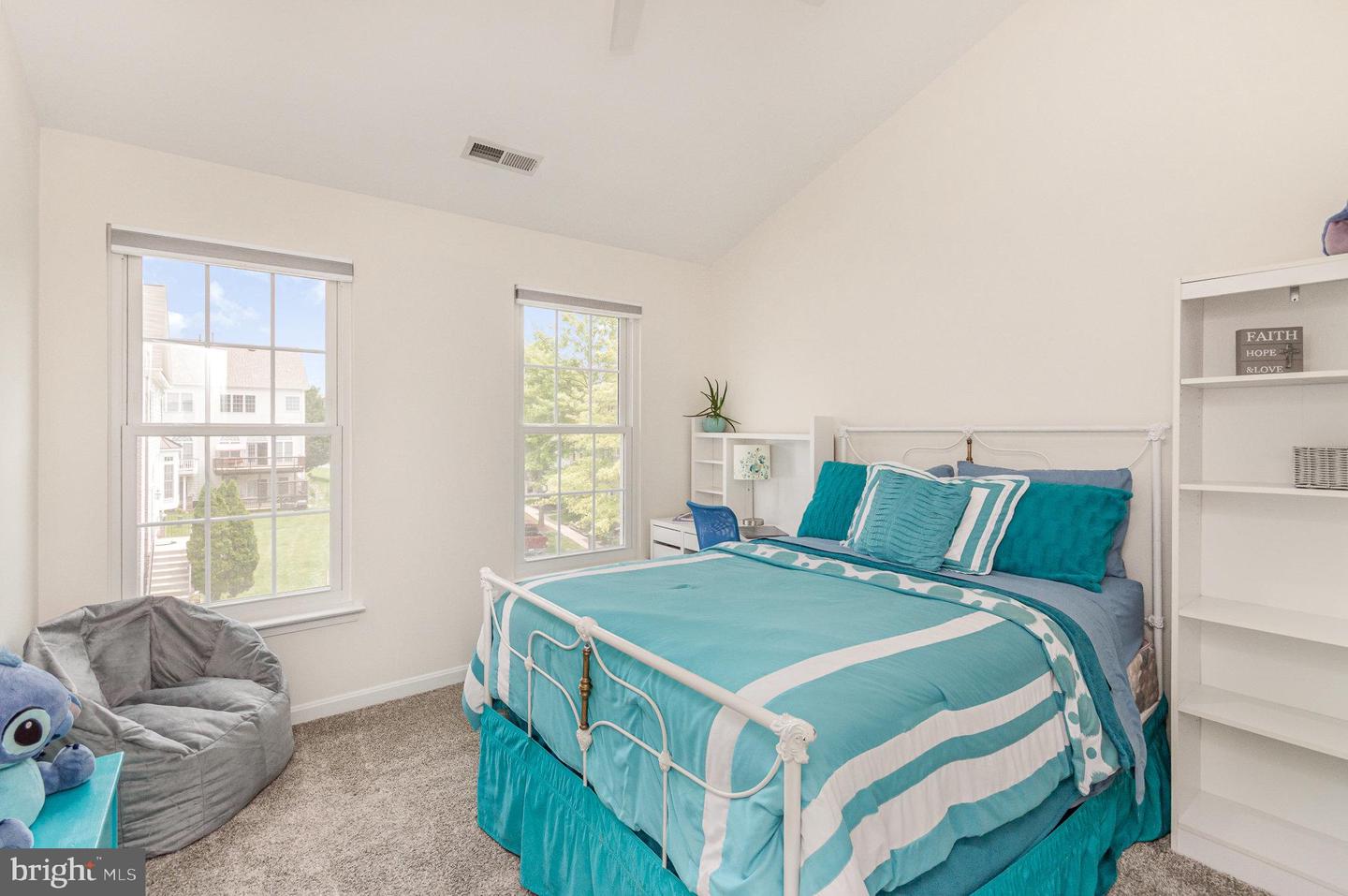 26119 NIMBLETON SQ, CHANTILLY, Virginia 20152, 3 Bedrooms Bedrooms, ,2 BathroomsBathrooms,Residential,For sale,26119 NIMBLETON SQ,VALO2099648 MLS # VALO2099648