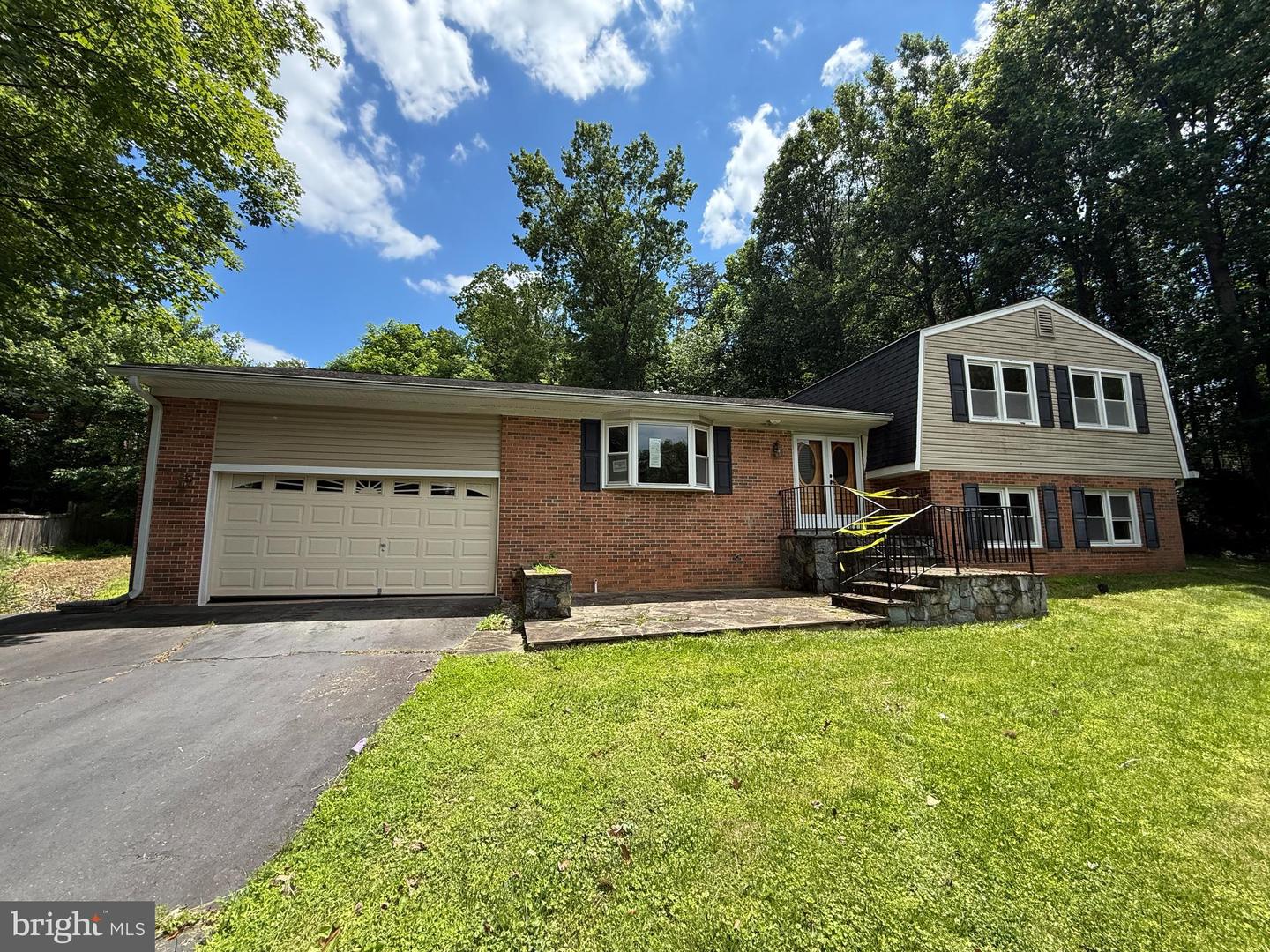 2133 FREDA DR, VIENNA, Virginia 22181, 4 Bedrooms Bedrooms, ,3 BathroomsBathrooms,Residential,For sale,2133 FREDA DR,VAFX2247660 MLS # VAFX2247660