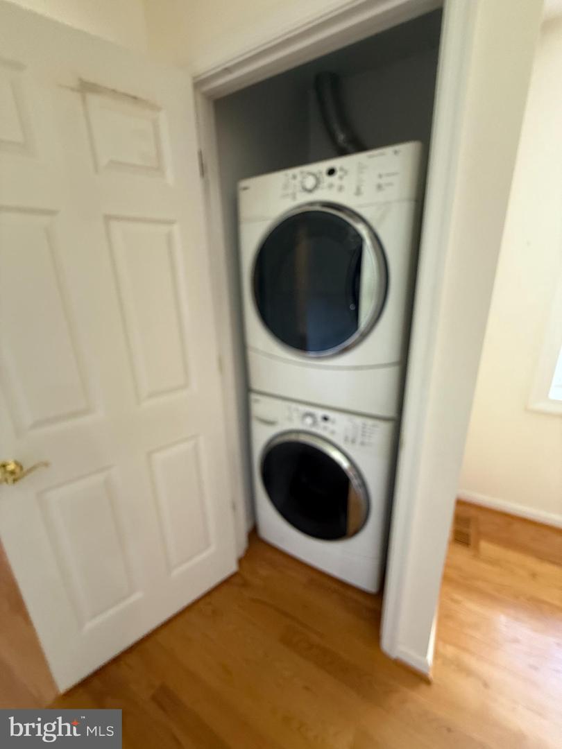 2133 FREDA DR, VIENNA, Virginia 22181, 4 Bedrooms Bedrooms, ,3 BathroomsBathrooms,Residential,For sale,2133 FREDA DR,VAFX2247660 MLS # VAFX2247660