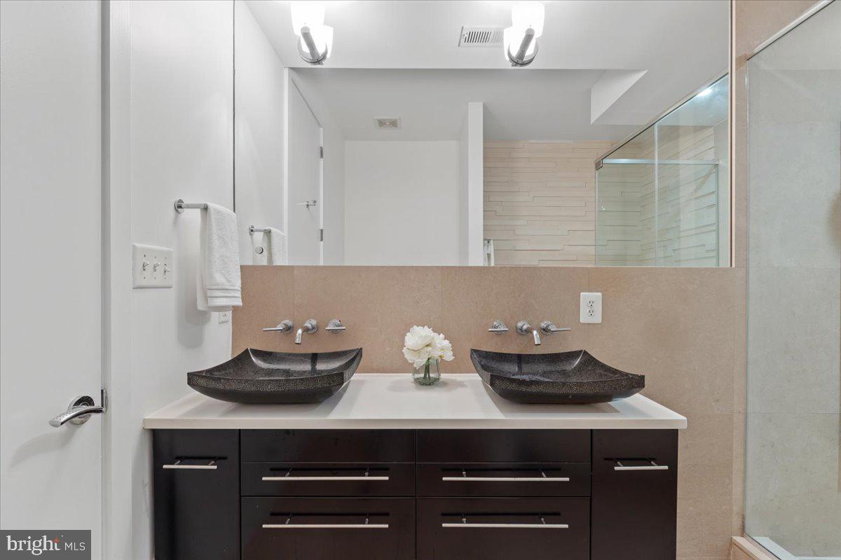 2223 1ST ST NW #1, WASHINGTON, District Of Columbia 20001, 2 Bedrooms Bedrooms, ,2 BathroomsBathrooms,Residential,For sale,2223 1ST ST NW #1,DCDC2206034 MLS # DCDC2206034