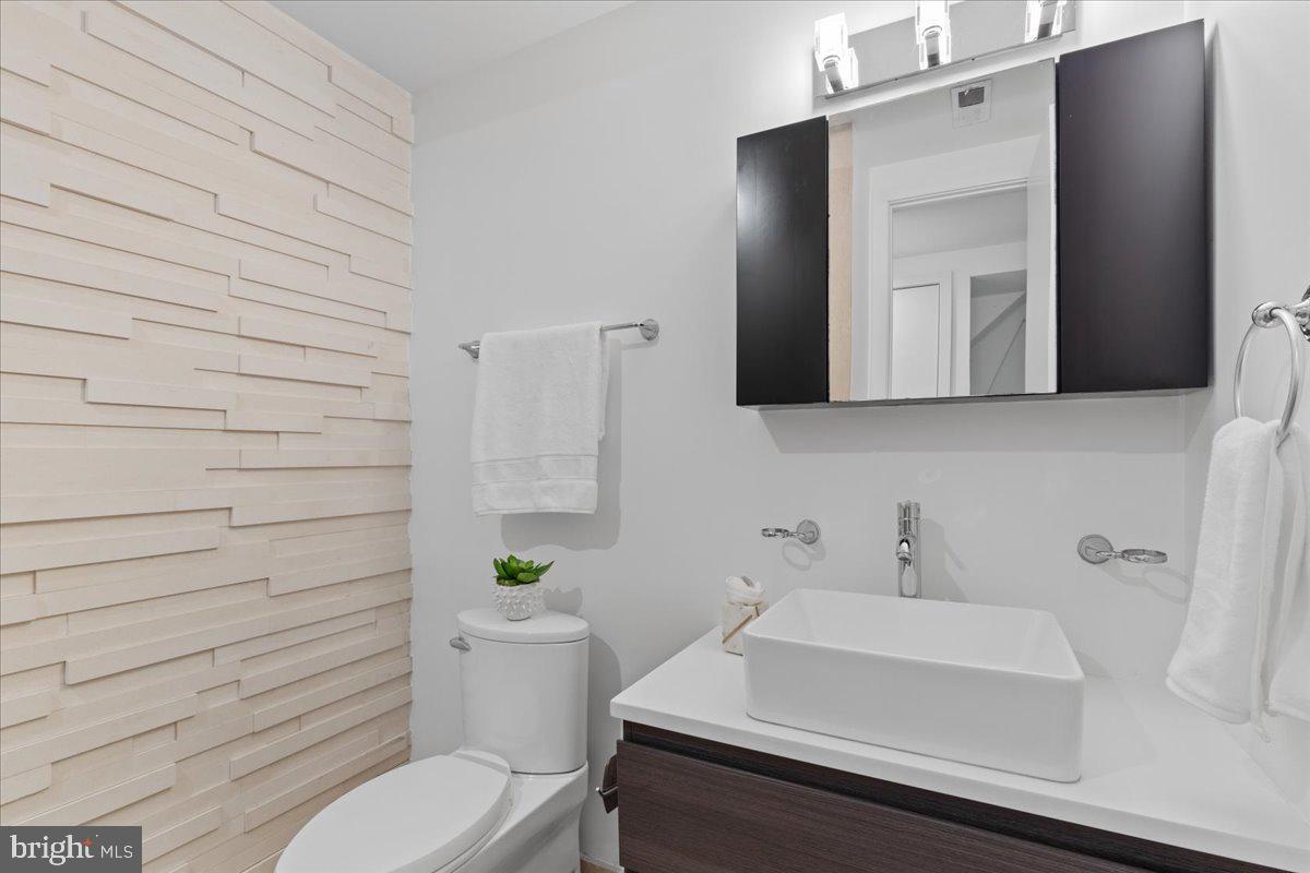 2223 1ST ST NW #1, WASHINGTON, District Of Columbia 20001, 2 Bedrooms Bedrooms, ,2 BathroomsBathrooms,Residential,For sale,2223 1ST ST NW #1,DCDC2206034 MLS # DCDC2206034