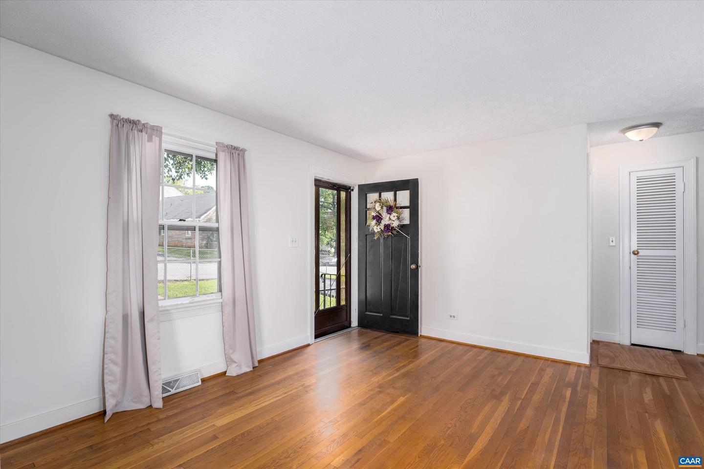 2504 PLATEAU RD, CHARLOTTESVILLE, Virginia 22903, 3 Bedrooms Bedrooms, ,1 BathroomBathrooms,Residential,For sale,2504 PLATEAU RD,665776 MLS # 665776