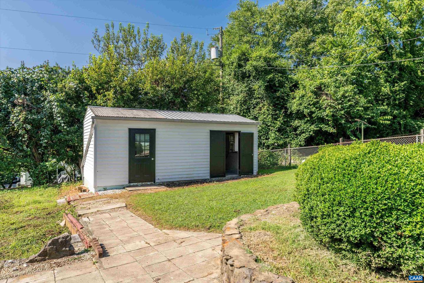 2504 PLATEAU RD, CHARLOTTESVILLE, Virginia 22903, 3 Bedrooms Bedrooms, ,1 BathroomBathrooms,Residential,For sale,2504 PLATEAU RD,665776 MLS # 665776