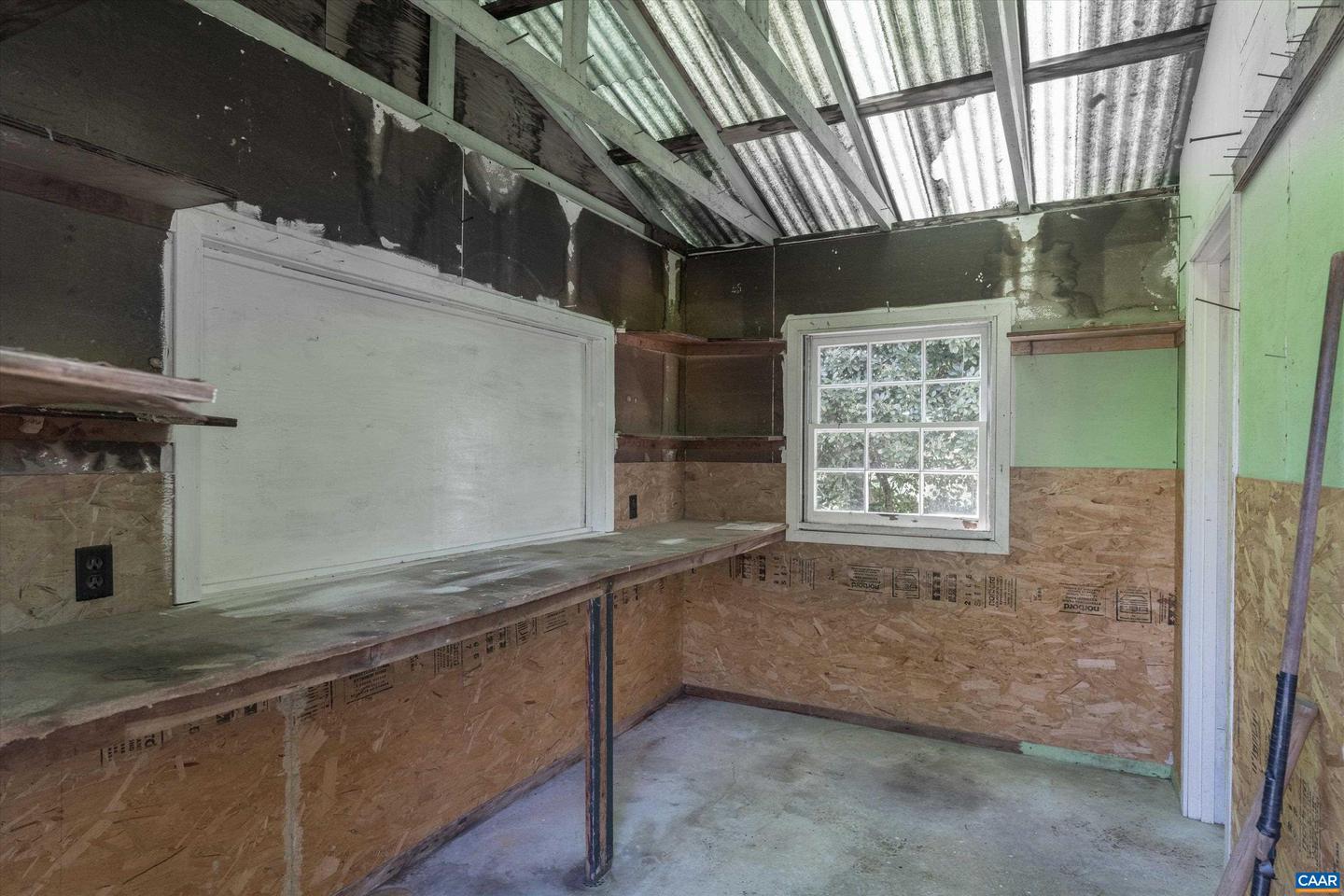2504 PLATEAU RD, CHARLOTTESVILLE, Virginia 22903, 3 Bedrooms Bedrooms, ,1 BathroomBathrooms,Residential,For sale,2504 PLATEAU RD,665776 MLS # 665776