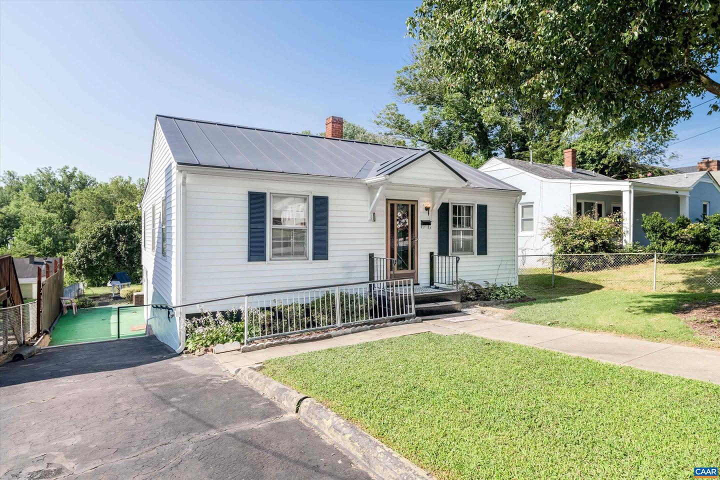 2504 PLATEAU RD, CHARLOTTESVILLE, Virginia 22903, 3 Bedrooms Bedrooms, ,1 BathroomBathrooms,Residential,For sale,2504 PLATEAU RD,665776 MLS # 665776