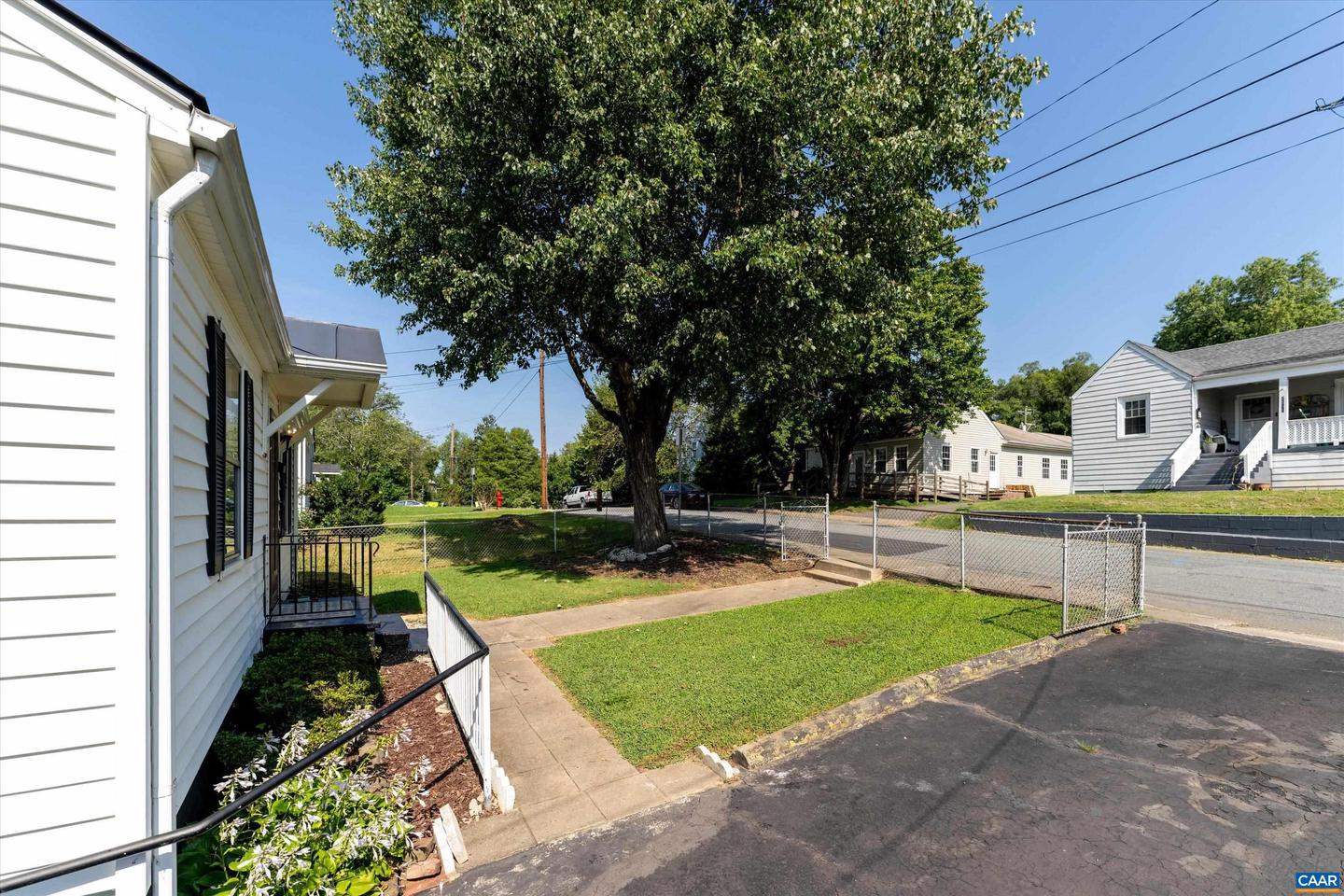 2504 PLATEAU RD, CHARLOTTESVILLE, Virginia 22903, 3 Bedrooms Bedrooms, ,1 BathroomBathrooms,Residential,For sale,2504 PLATEAU RD,665776 MLS # 665776