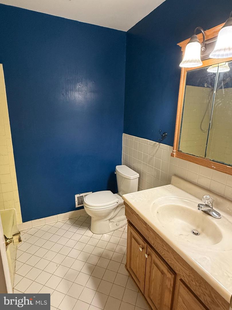 7400 ROXBURY AVE, MANASSAS, Virginia 20109, 3 Bedrooms Bedrooms, ,2 BathroomsBathrooms,Residential,For sale,7400 ROXBURY AVE,VAPW2097176 MLS # VAPW2097176