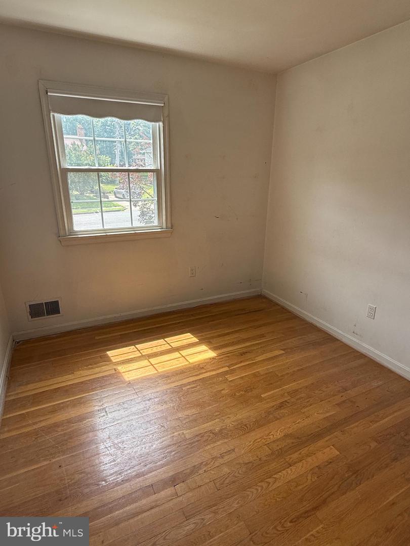 7400 ROXBURY AVE, MANASSAS, Virginia 20109, 3 Bedrooms Bedrooms, ,2 BathroomsBathrooms,Residential,For sale,7400 ROXBURY AVE,VAPW2097176 MLS # VAPW2097176