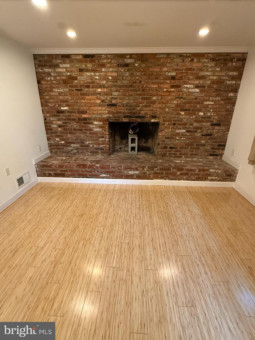 7400 ROXBURY AVE, MANASSAS, Virginia 20109, 3 Bedrooms Bedrooms, ,2 BathroomsBathrooms,Residential,For sale,7400 ROXBURY AVE,VAPW2097176 MLS # VAPW2097176