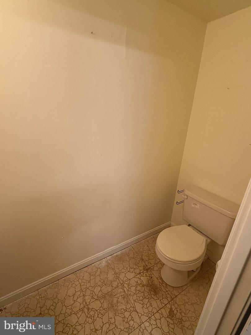 7400 ROXBURY AVE, MANASSAS, Virginia 20109, 3 Bedrooms Bedrooms, ,2 BathroomsBathrooms,Residential,For sale,7400 ROXBURY AVE,VAPW2097176 MLS # VAPW2097176