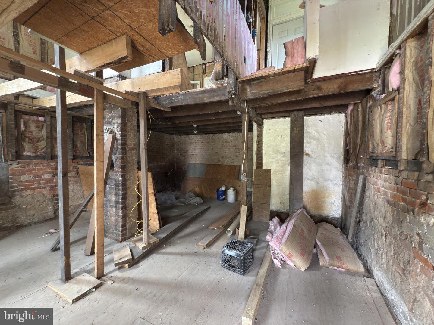 330 HARRISON AVE NW, ROANOKE, Virginia 24016, 2 Bedrooms Bedrooms, ,1 BathroomBathrooms,Residential,For sale,330 HARRISON AVE NW,VARA2000038 MLS # VARA2000038