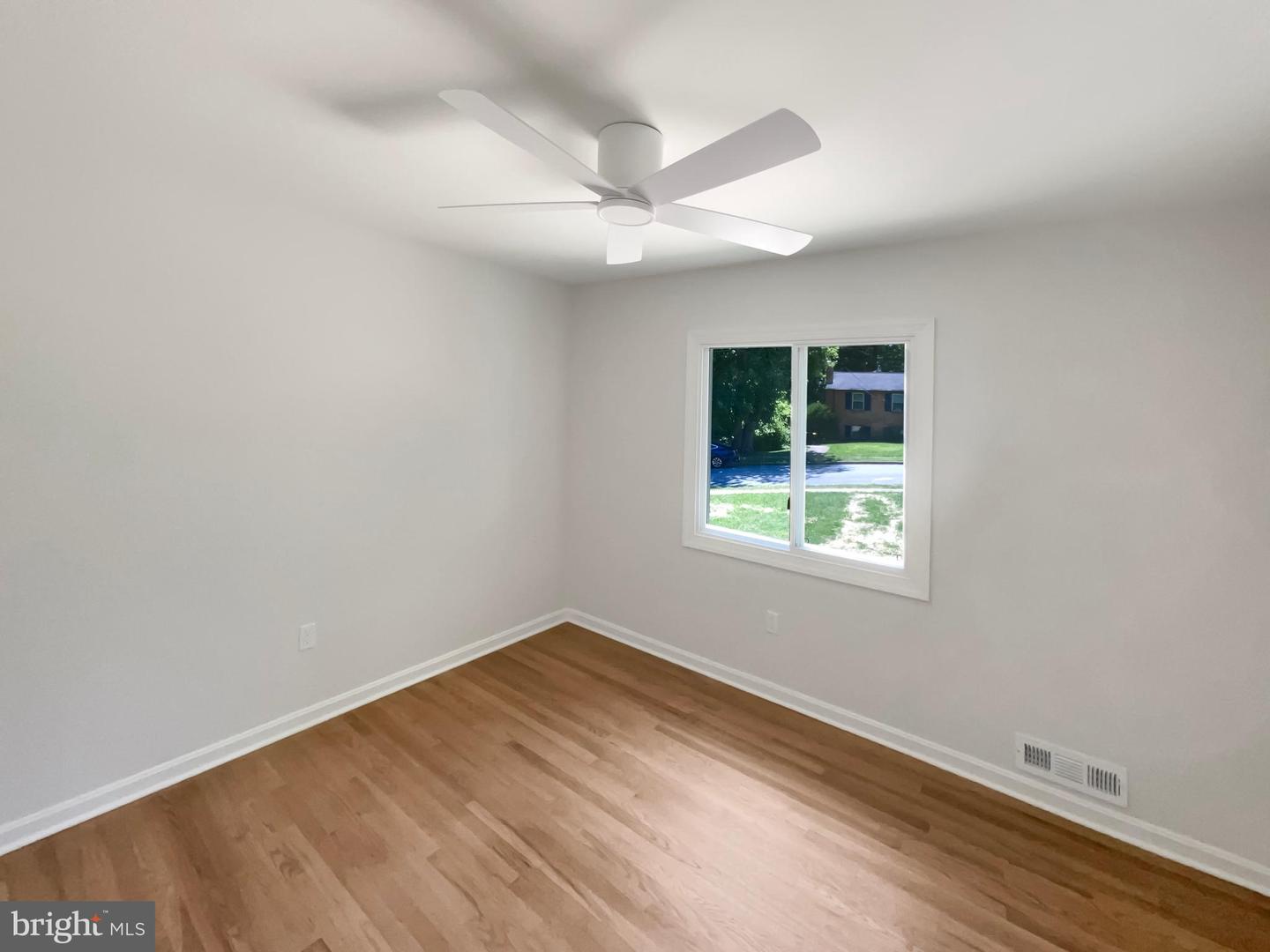 7804 ALBERTA CT, SPRINGFIELD, Virginia 22152, 5 Bedrooms Bedrooms, ,2 BathroomsBathrooms,Residential,For sale,7804 ALBERTA CT,VAFX2247800 MLS # VAFX2247800