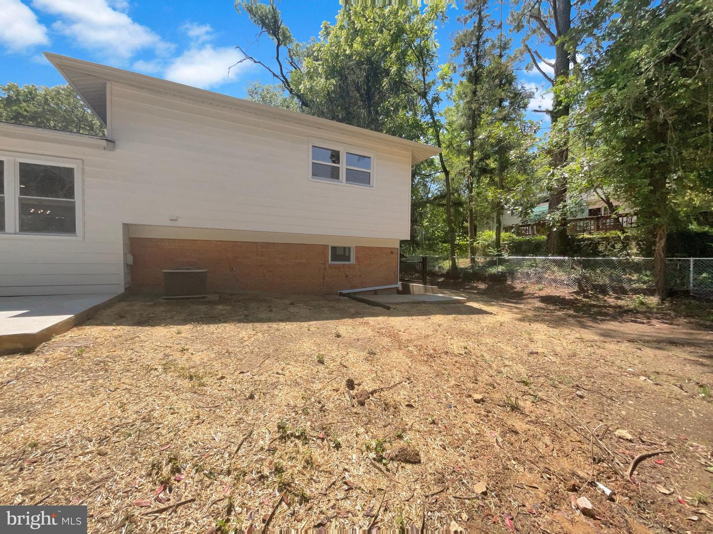 7804 ALBERTA CT, SPRINGFIELD, Virginia 22152, 5 Bedrooms Bedrooms, ,2 BathroomsBathrooms,Residential,For sale,7804 ALBERTA CT,VAFX2247800 MLS # VAFX2247800