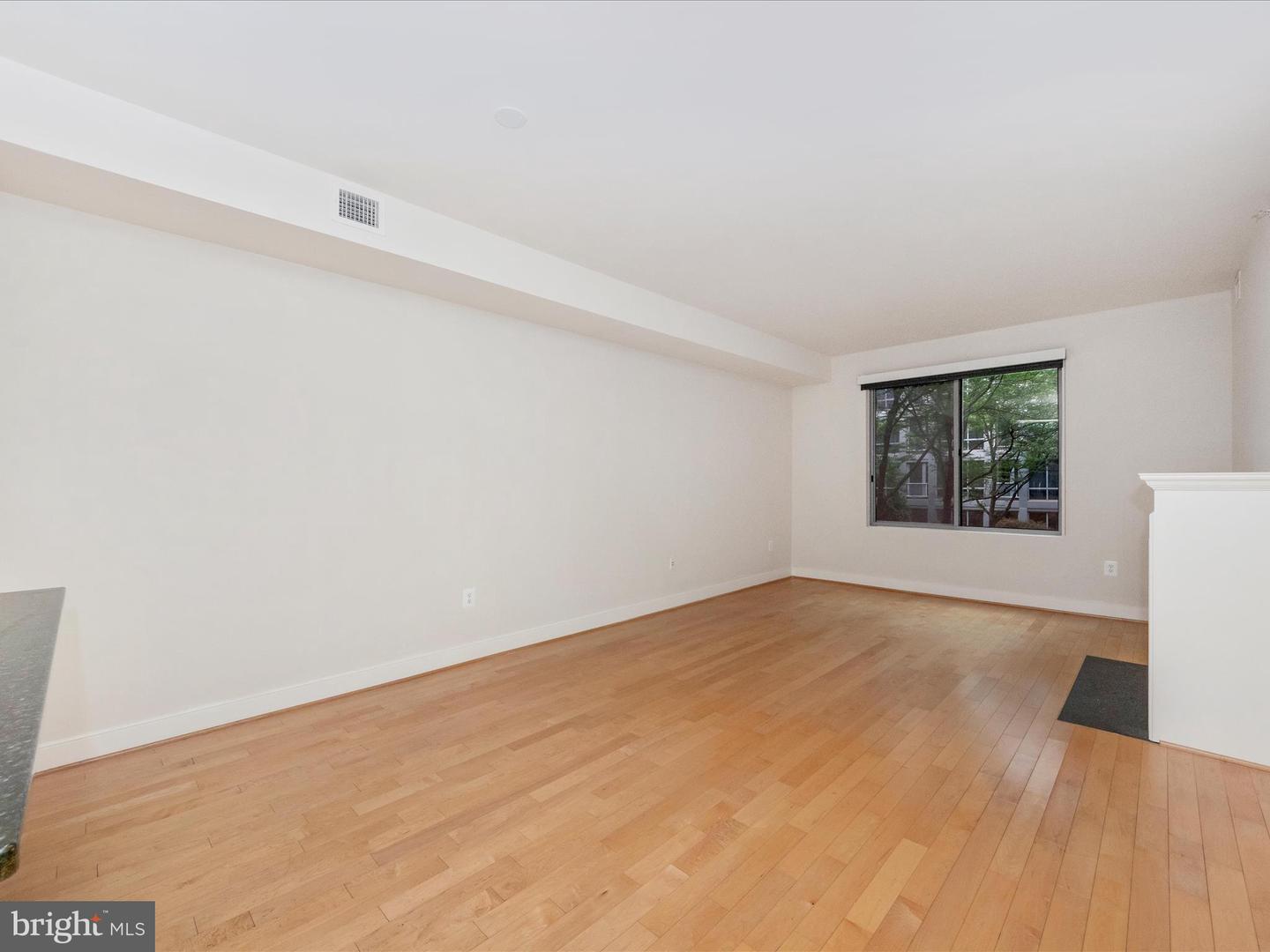 4101 ALBEMARLE ST NW #401, WASHINGTON, District Of Columbia 20016, 1 Bedroom Bedrooms, ,1 BathroomBathrooms,Residential,For sale,4101 ALBEMARLE ST NW #401,DCDC2206064 MLS # DCDC2206064
