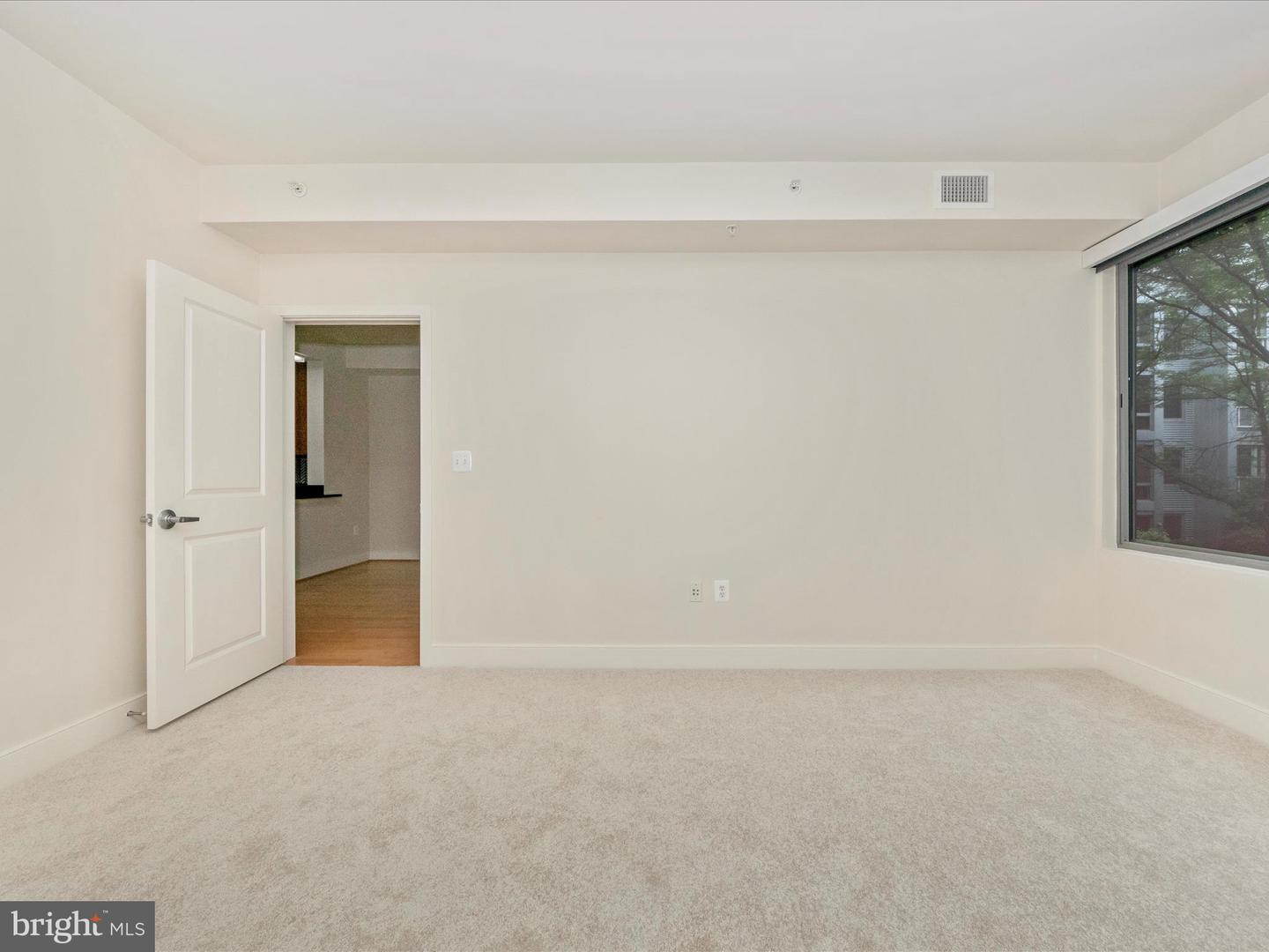 4101 ALBEMARLE ST NW #401, WASHINGTON, District Of Columbia 20016, 1 Bedroom Bedrooms, ,1 BathroomBathrooms,Residential,For sale,4101 ALBEMARLE ST NW #401,DCDC2206064 MLS # DCDC2206064