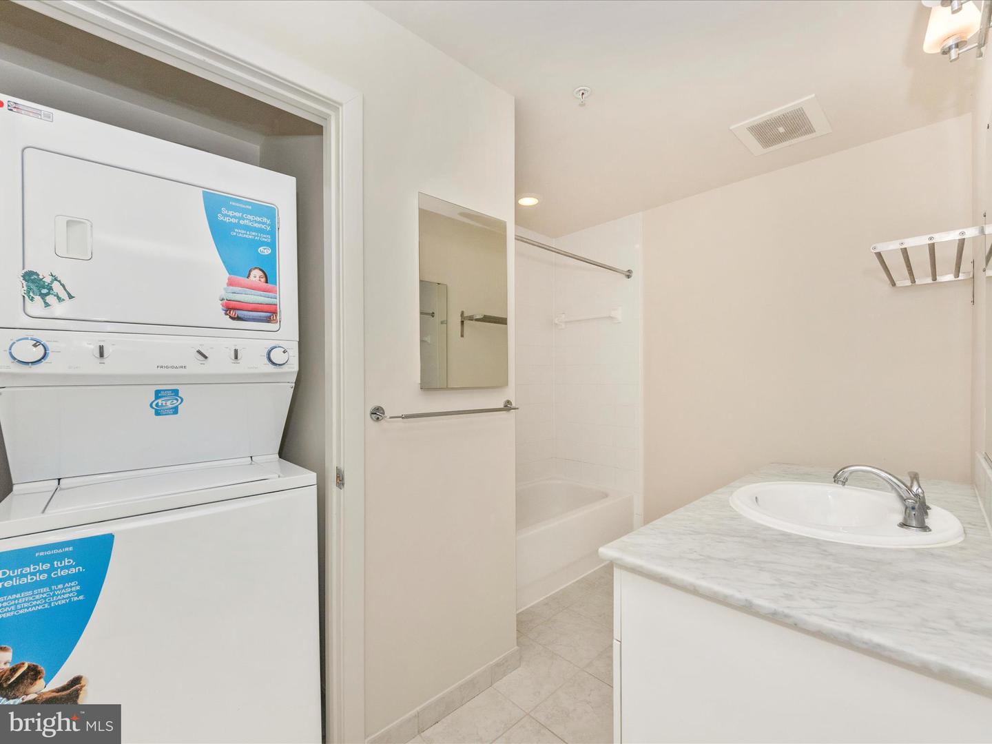 4101 ALBEMARLE ST NW #401, WASHINGTON, District Of Columbia 20016, 1 Bedroom Bedrooms, ,1 BathroomBathrooms,Residential,For sale,4101 ALBEMARLE ST NW #401,DCDC2206064 MLS # DCDC2206064