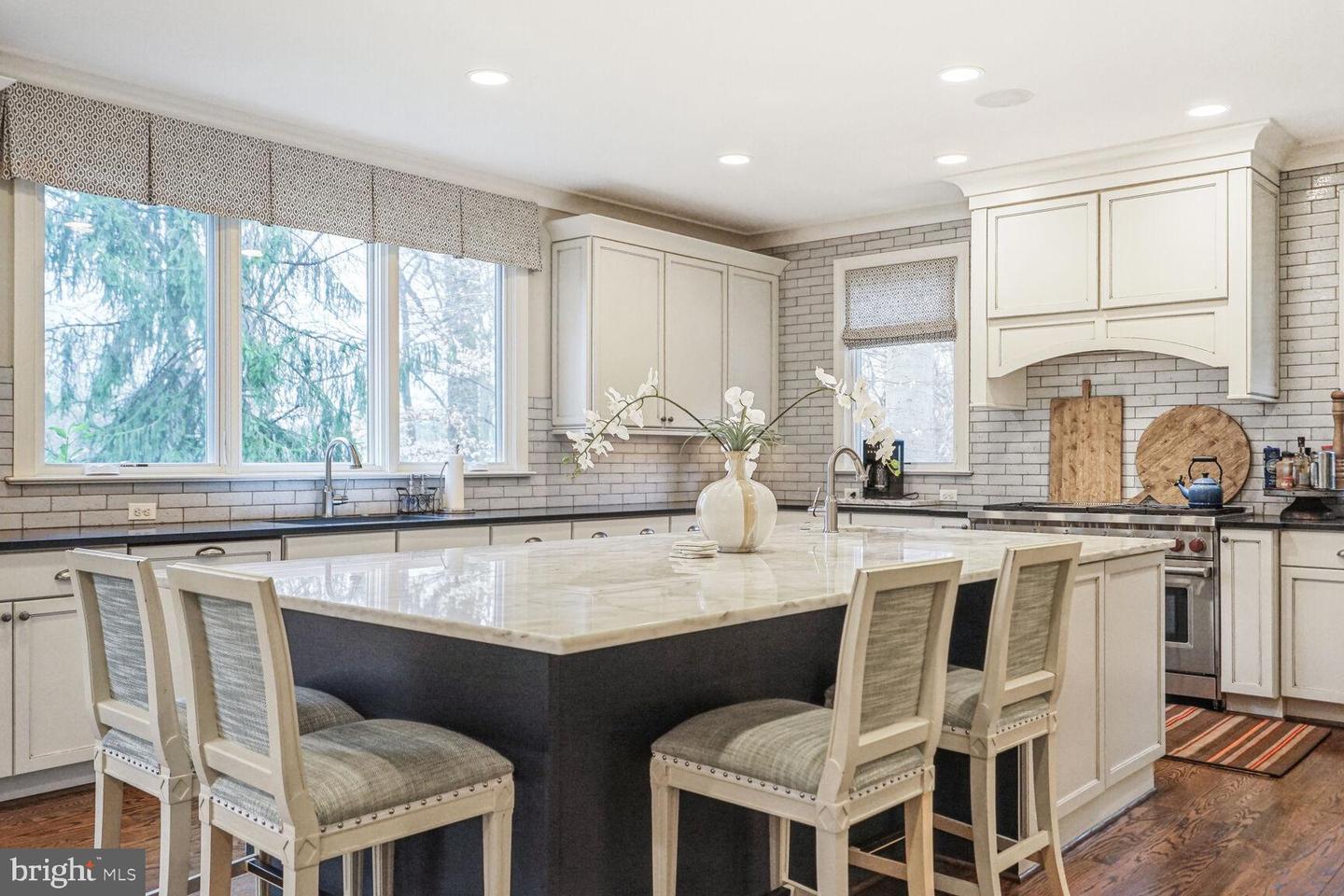 4129 N RANDOLPH ST, ARLINGTON, Virginia 22207, 5 Bedrooms Bedrooms, ,6 BathroomsBathrooms,Residential,For sale,4129 N RANDOLPH ST,VAAR2059316 MLS # VAAR2059316