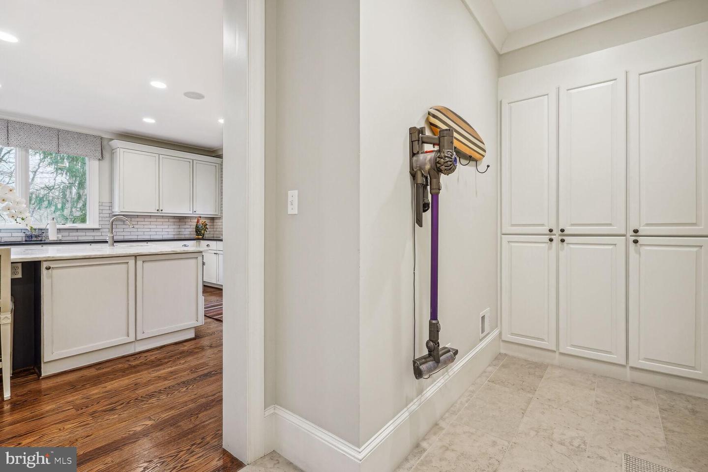 4129 N RANDOLPH ST, ARLINGTON, Virginia 22207, 5 Bedrooms Bedrooms, ,6 BathroomsBathrooms,Residential,For sale,4129 N RANDOLPH ST,VAAR2059316 MLS # VAAR2059316