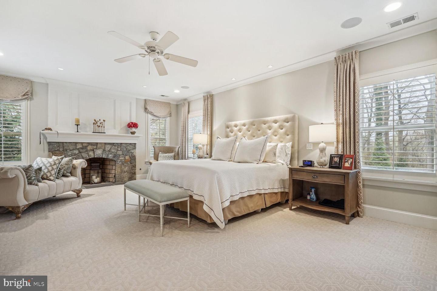 4129 N RANDOLPH ST, ARLINGTON, Virginia 22207, 5 Bedrooms Bedrooms, ,6 BathroomsBathrooms,Residential,For sale,4129 N RANDOLPH ST,VAAR2059316 MLS # VAAR2059316