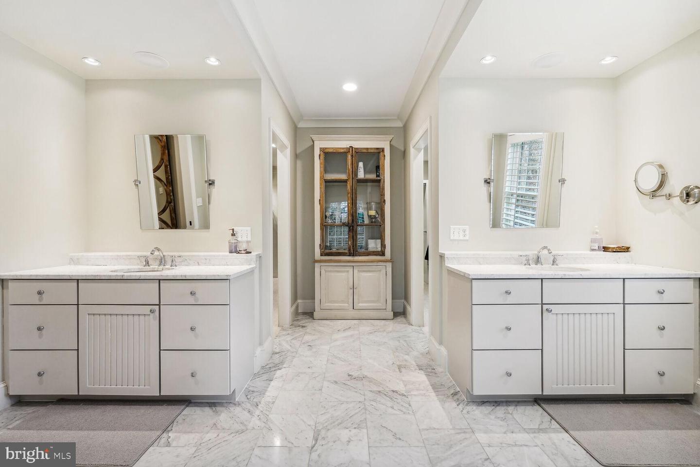 4129 N RANDOLPH ST, ARLINGTON, Virginia 22207, 5 Bedrooms Bedrooms, ,6 BathroomsBathrooms,Residential,For sale,4129 N RANDOLPH ST,VAAR2059316 MLS # VAAR2059316