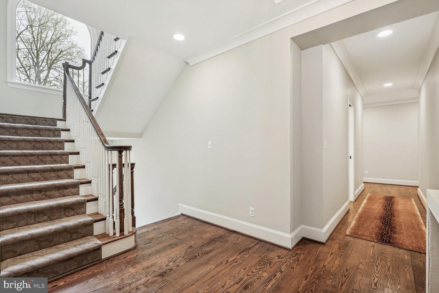 4129 N RANDOLPH ST, ARLINGTON, Virginia 22207, 5 Bedrooms Bedrooms, ,6 BathroomsBathrooms,Residential,For sale,4129 N RANDOLPH ST,VAAR2059316 MLS # VAAR2059316