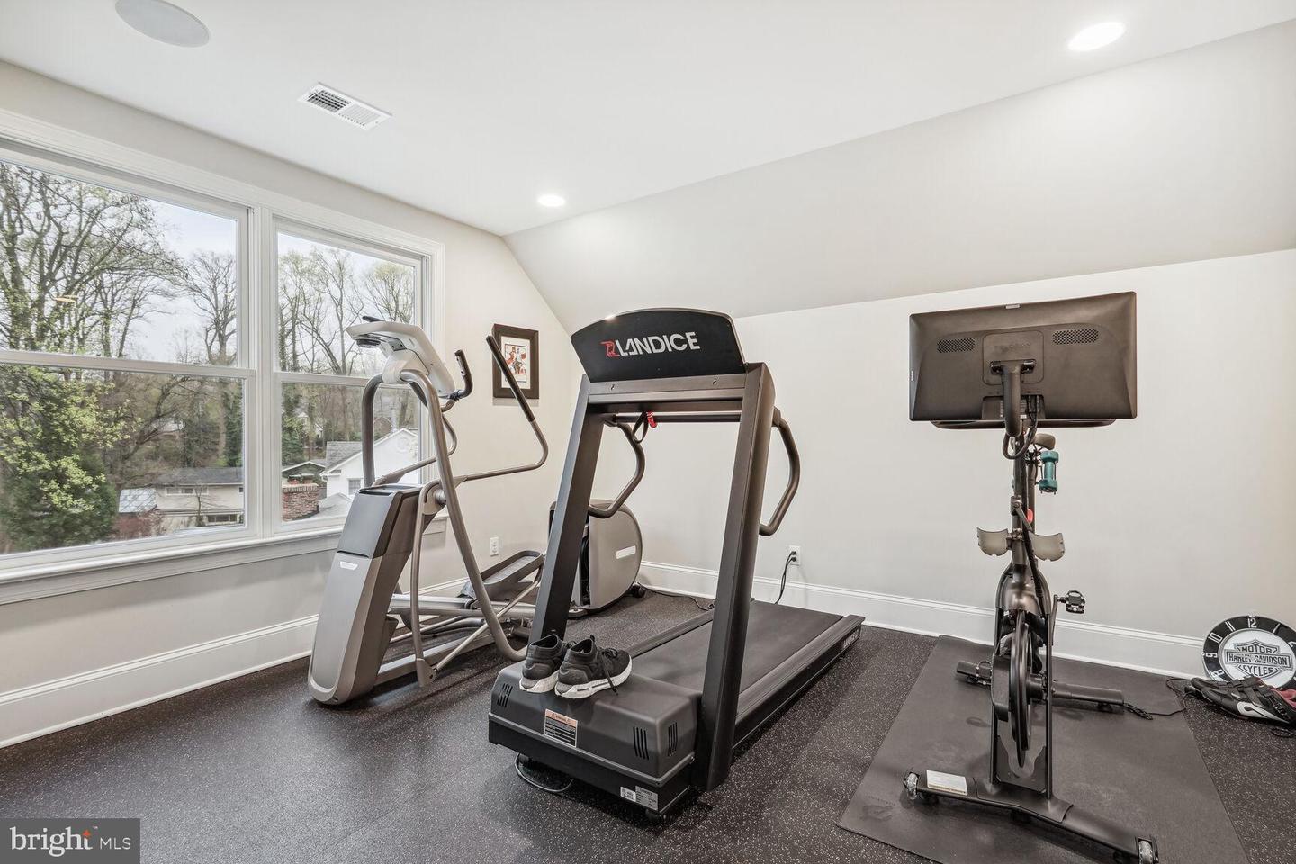 4129 N RANDOLPH ST, ARLINGTON, Virginia 22207, 5 Bedrooms Bedrooms, ,6 BathroomsBathrooms,Residential,For sale,4129 N RANDOLPH ST,VAAR2059316 MLS # VAAR2059316