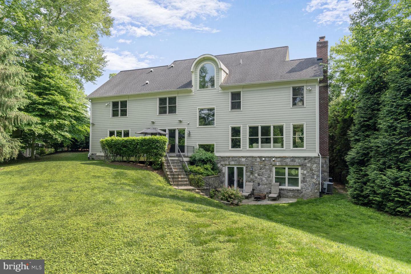 4129 N RANDOLPH ST, ARLINGTON, Virginia 22207, 5 Bedrooms Bedrooms, ,6 BathroomsBathrooms,Residential,For sale,4129 N RANDOLPH ST,VAAR2059316 MLS # VAAR2059316