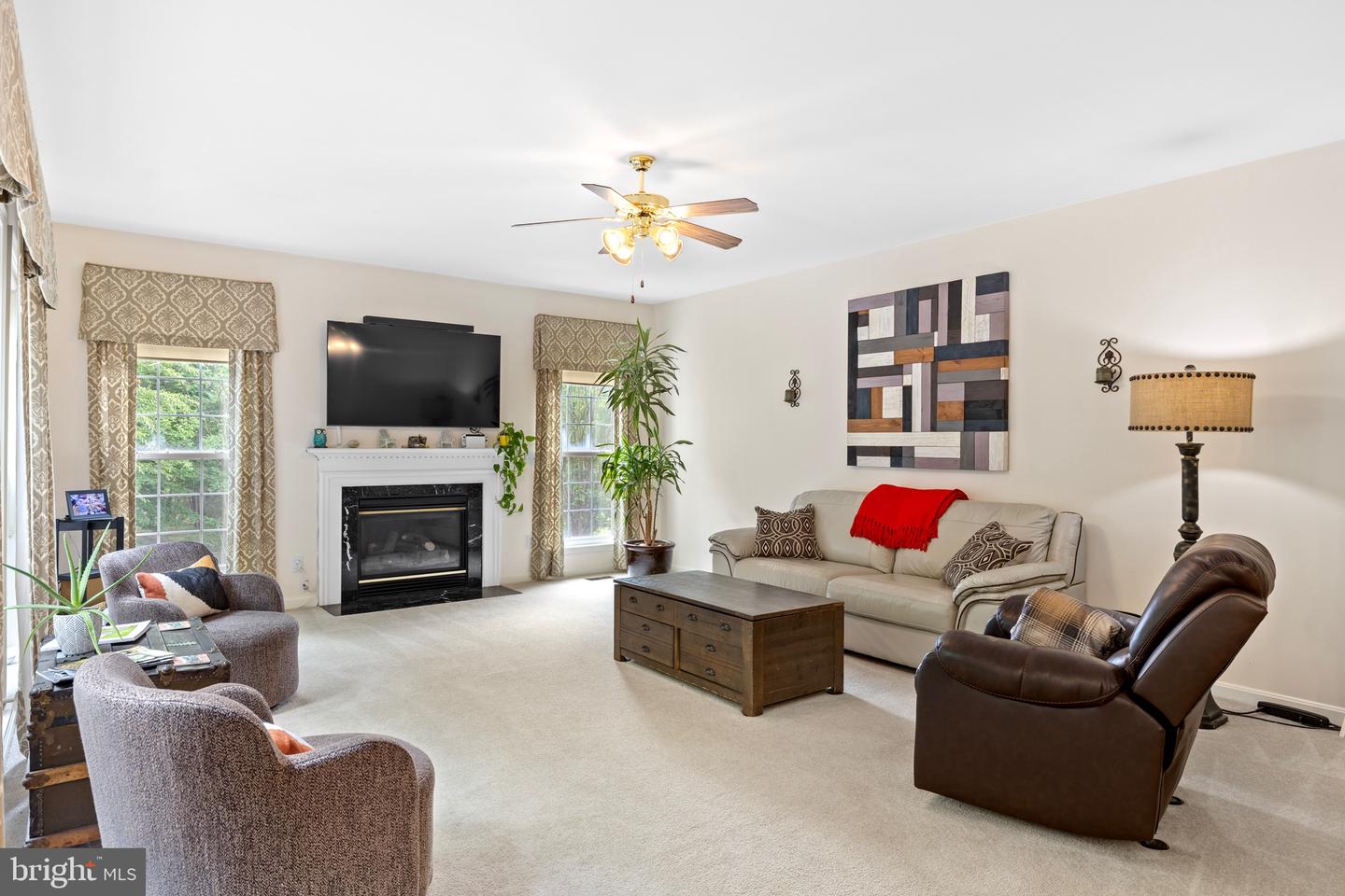 10 RIVER FARM, FREDERICKSBURG, Virginia 22405, 5 Bedrooms Bedrooms, ,2 BathroomsBathrooms,Residential,For sale,10 RIVER FARM,VAST2039912 MLS # VAST2039912