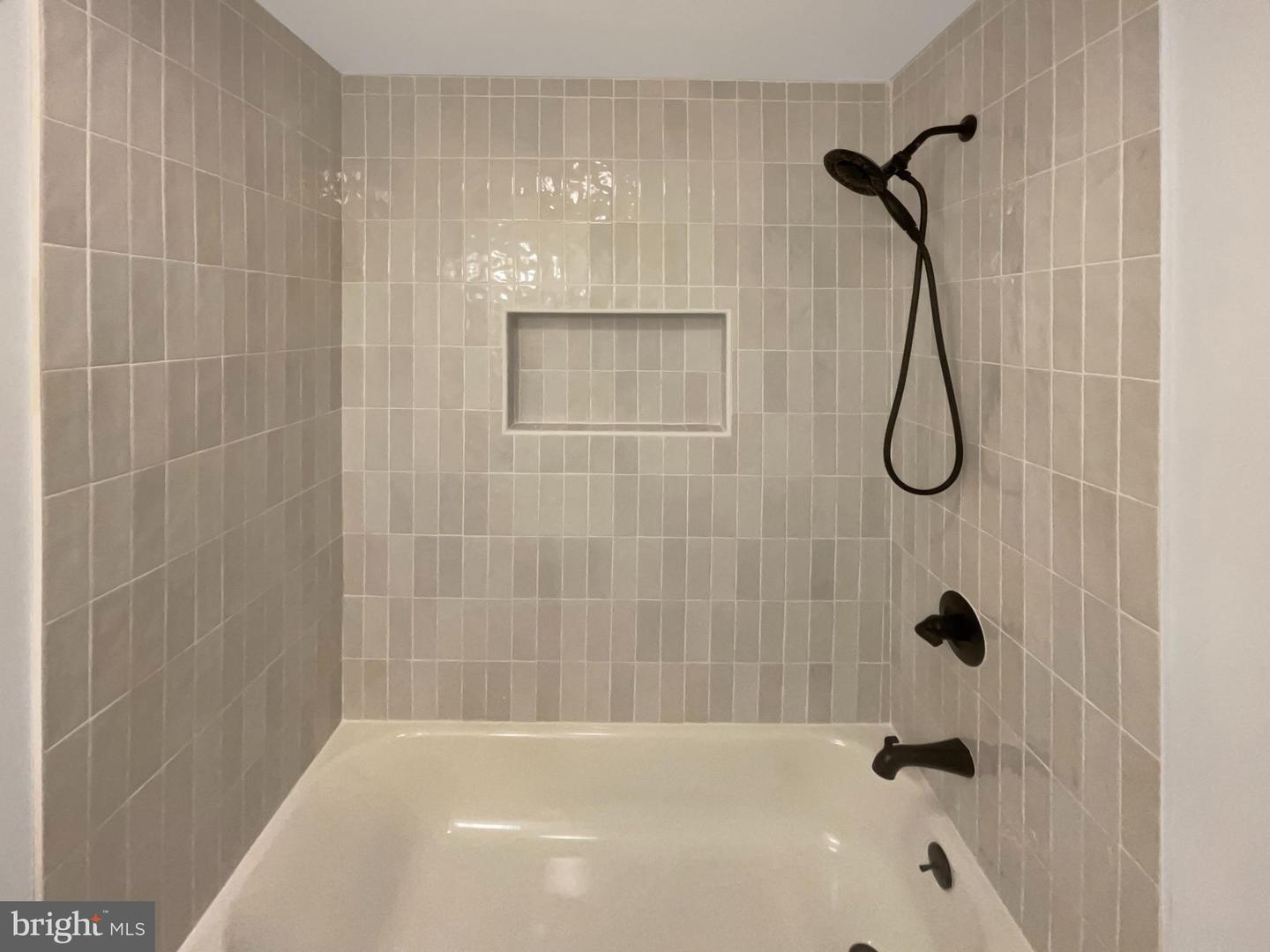 7804 ALBERTA CT, SPRINGFIELD, Virginia 22152, 5 Bedrooms Bedrooms, ,2 BathroomsBathrooms,Residential,For sale,7804 ALBERTA CT,VAFX2247808 MLS # VAFX2247808