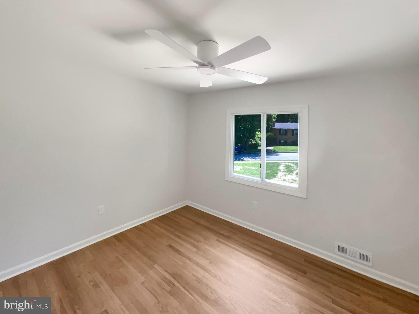 7804 ALBERTA CT, SPRINGFIELD, Virginia 22152, 5 Bedrooms Bedrooms, ,2 BathroomsBathrooms,Residential,For sale,7804 ALBERTA CT,VAFX2247808 MLS # VAFX2247808