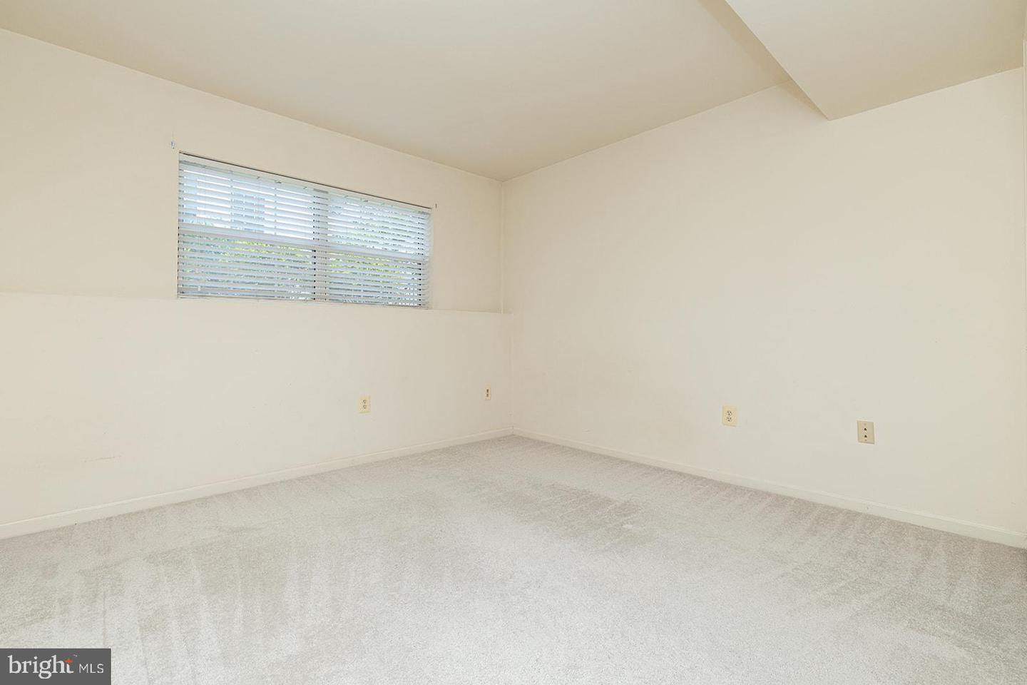 5819 STREAM POND CT, CENTREVILLE, Virginia 20120, 4 Bedrooms Bedrooms, ,3 BathroomsBathrooms,Residential,For sale,5819 STREAM POND CT,VAFX2247826 MLS # VAFX2247826
