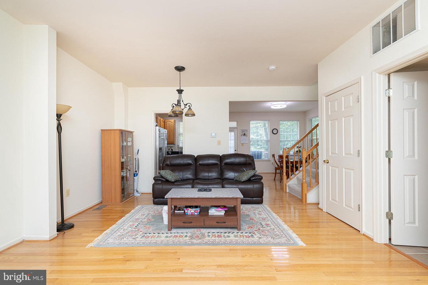 5819 STREAM POND CT, CENTREVILLE, Virginia 20120, 4 Bedrooms Bedrooms, ,3 BathroomsBathrooms,Residential,For sale,5819 STREAM POND CT,VAFX2247826 MLS # VAFX2247826