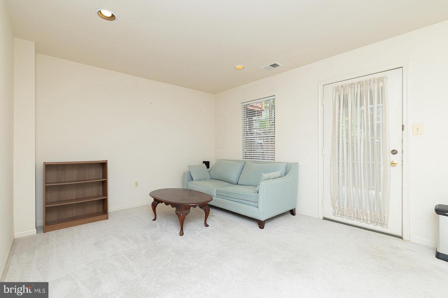 5819 STREAM POND CT, CENTREVILLE, Virginia 20120, 4 Bedrooms Bedrooms, ,3 BathroomsBathrooms,Residential,For sale,5819 STREAM POND CT,VAFX2247826 MLS # VAFX2247826