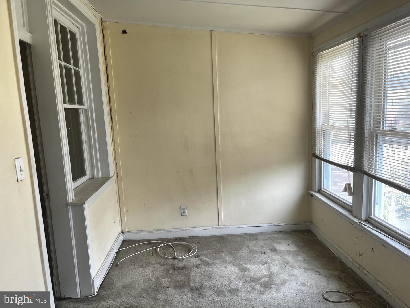 1667 MONTELLO AVE NE, WASHINGTON, District Of Columbia 20002, 3 Bedrooms Bedrooms, 9 Rooms Rooms,1 BathroomBathrooms,Residential,For sale,1667 MONTELLO AVE NE,DCDC2206084 MLS # DCDC2206084