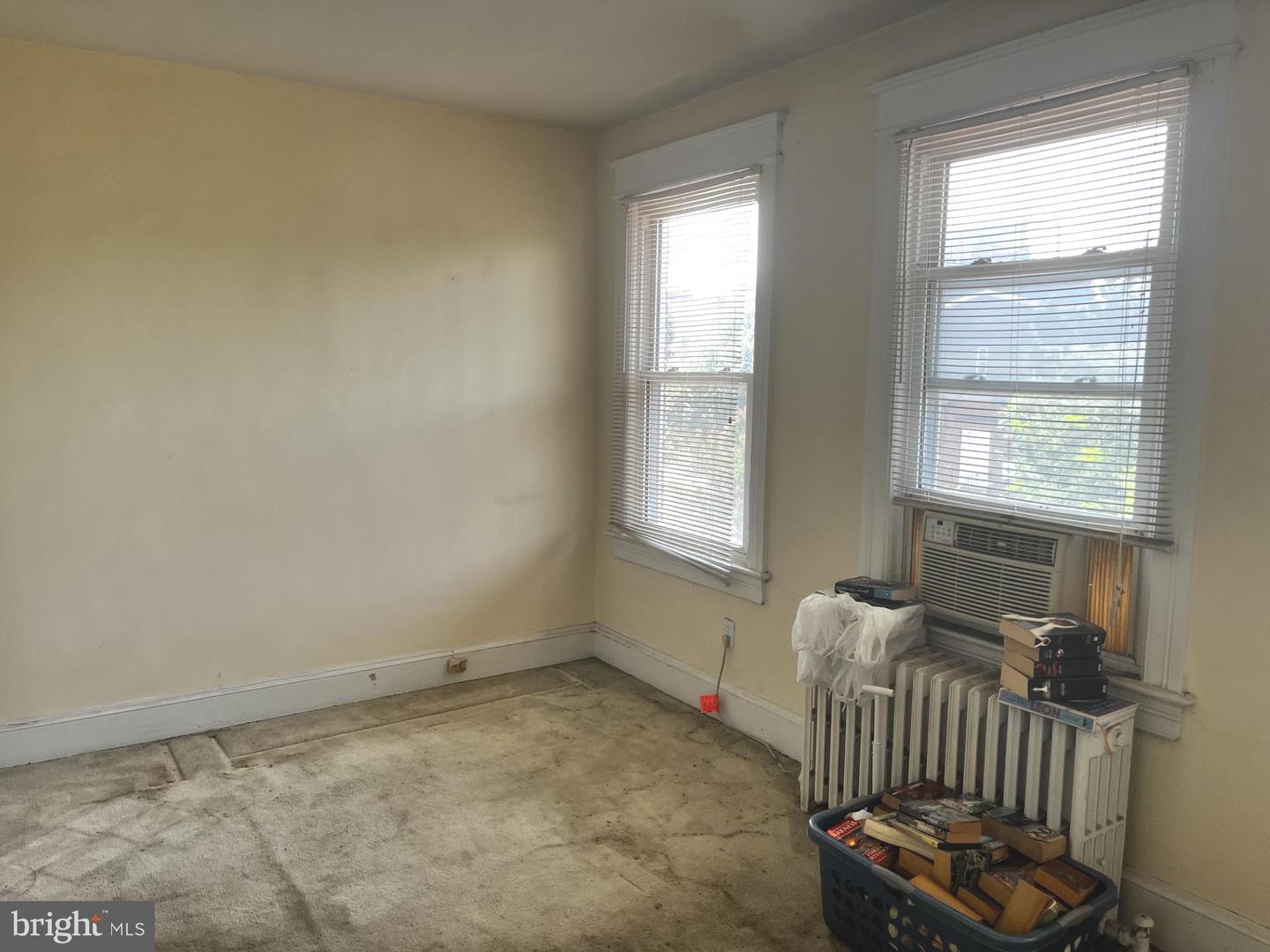 1667 MONTELLO AVE NE, WASHINGTON, District Of Columbia 20002, 3 Bedrooms Bedrooms, 9 Rooms Rooms,1 BathroomBathrooms,Residential,For sale,1667 MONTELLO AVE NE,DCDC2206084 MLS # DCDC2206084