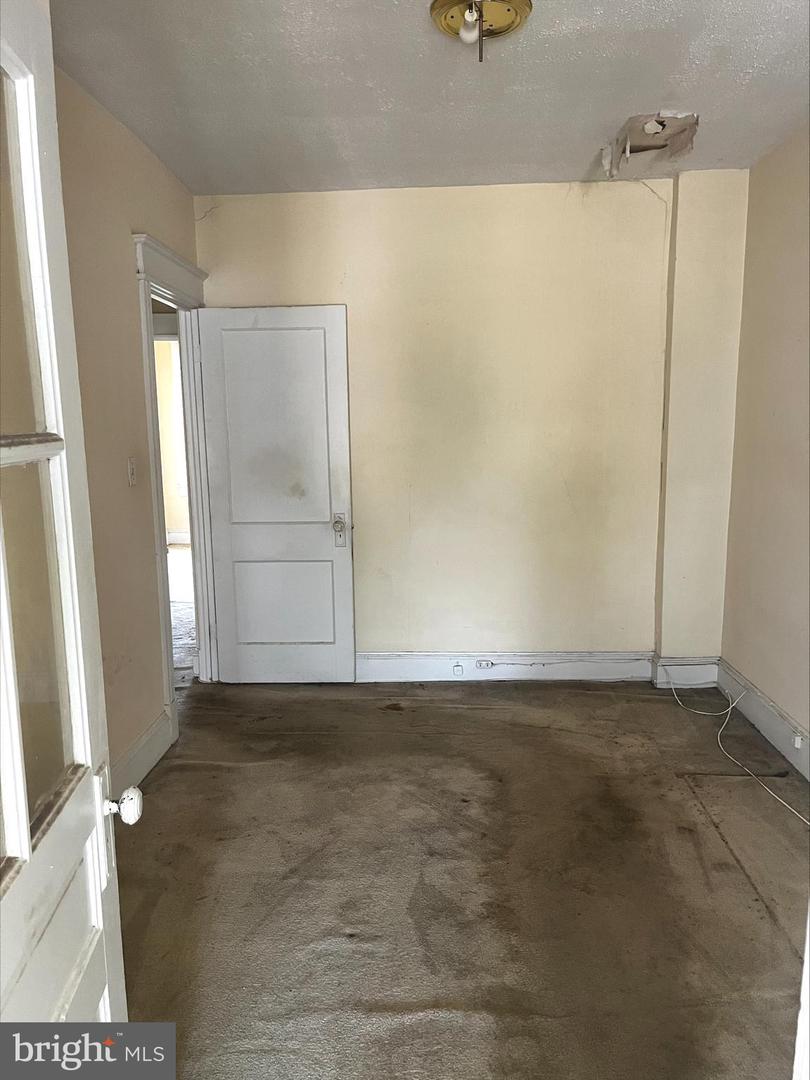 1667 MONTELLO AVE NE, WASHINGTON, District Of Columbia 20002, 3 Bedrooms Bedrooms, 9 Rooms Rooms,1 BathroomBathrooms,Residential,For sale,1667 MONTELLO AVE NE,DCDC2206084 MLS # DCDC2206084