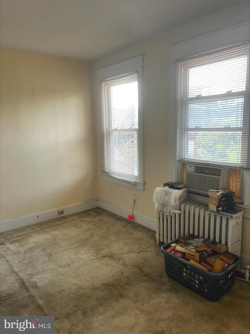 1667 MONTELLO AVE NE, WASHINGTON, District Of Columbia 20002, 3 Bedrooms Bedrooms, 9 Rooms Rooms,1 BathroomBathrooms,Residential,For sale,1667 MONTELLO AVE NE,DCDC2206084 MLS # DCDC2206084