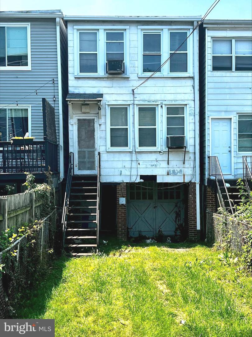 1667 MONTELLO AVE NE, WASHINGTON, District Of Columbia 20002, 3 Bedrooms Bedrooms, 9 Rooms Rooms,1 BathroomBathrooms,Residential,For sale,1667 MONTELLO AVE NE,DCDC2206084 MLS # DCDC2206084